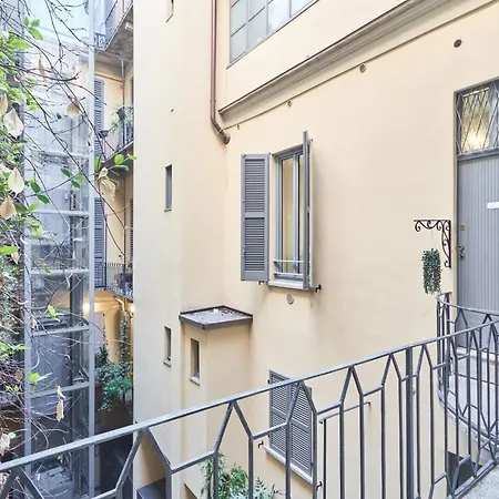 Easylife - Eleganza E Chic In Centro-duomo Apartment Milan