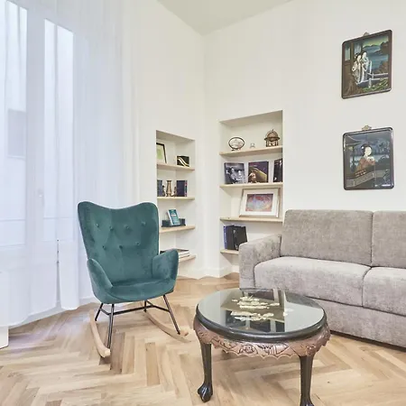 Easylife - Eleganza E Chic In Centro-duomo Apartment *