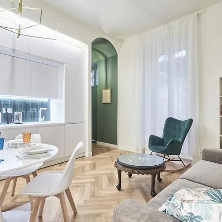 Апартаменты Easylife - Eleganza E Chic In Centro-duomo *